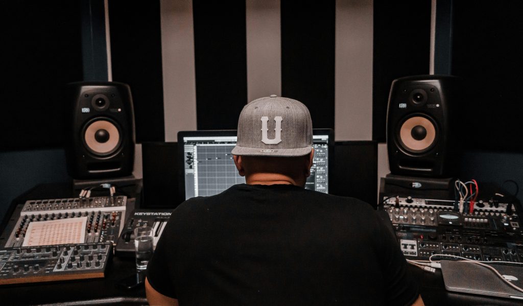 pexels jeancont 6577451